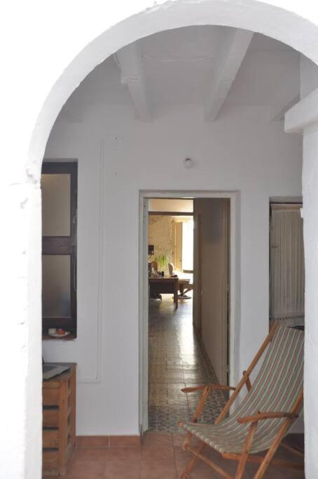 Traditional House Roses Luaran gambar